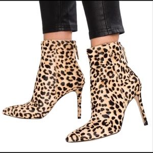 Steve Madden Leopard print heel boots. 7.5 new